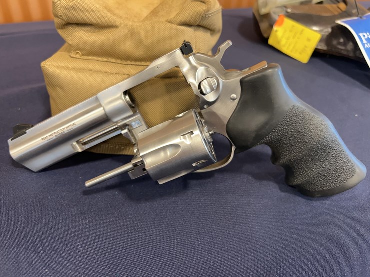 ruger-gp100-revolver-image-6