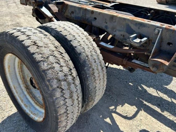 2008-ford-f550-xl-image-54