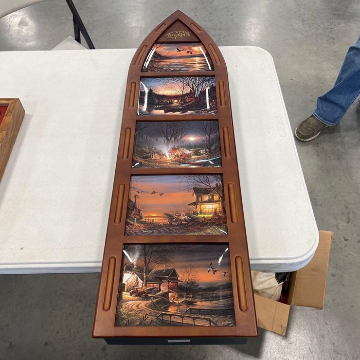 Terry Redlin Plate Display