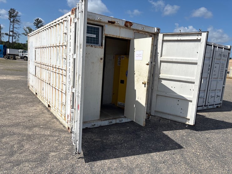 #35526-•-20ft-container-image-1