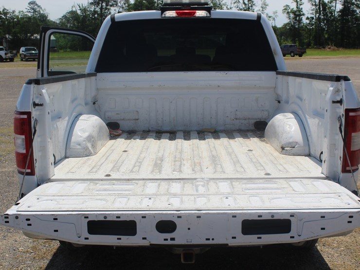 2020-ford-f150-image-5