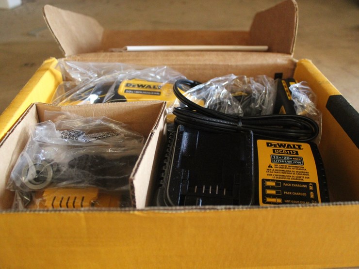 #1156-•-dewalt-brushless-muti-tool-atomic-compact-series,-cordless-image-2