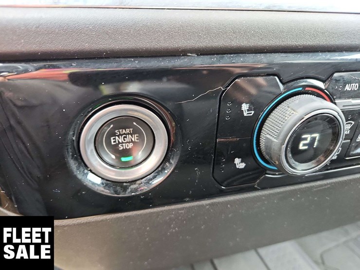 2023-chevrolet-silverado-1500-image-12