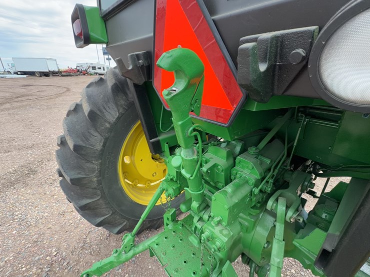 john-deere-4430-image-16