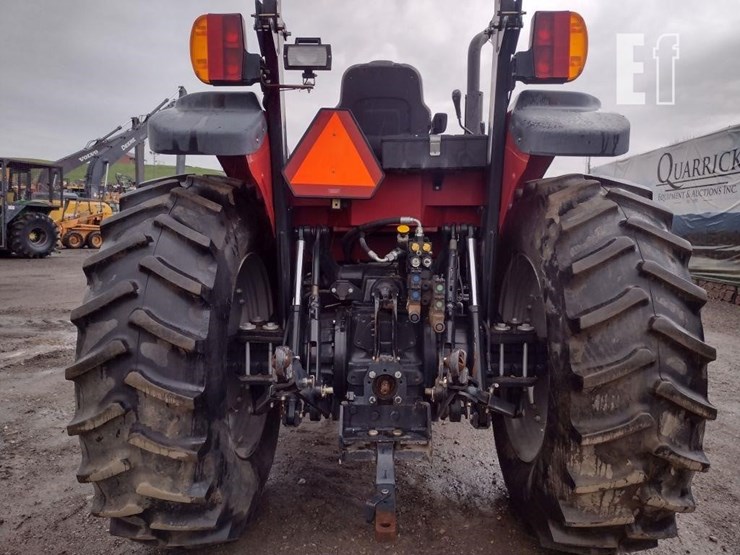 2013-case-ih-farmall-110a-image-21