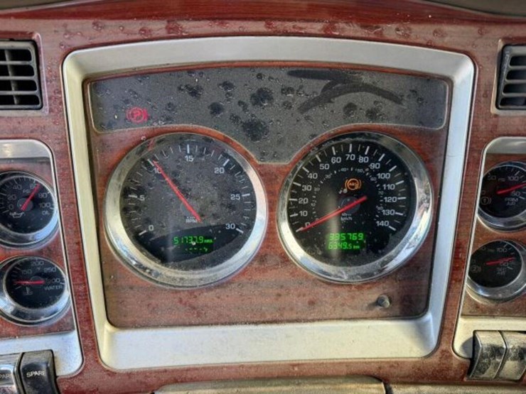 2007-kenworth-w900-image-13