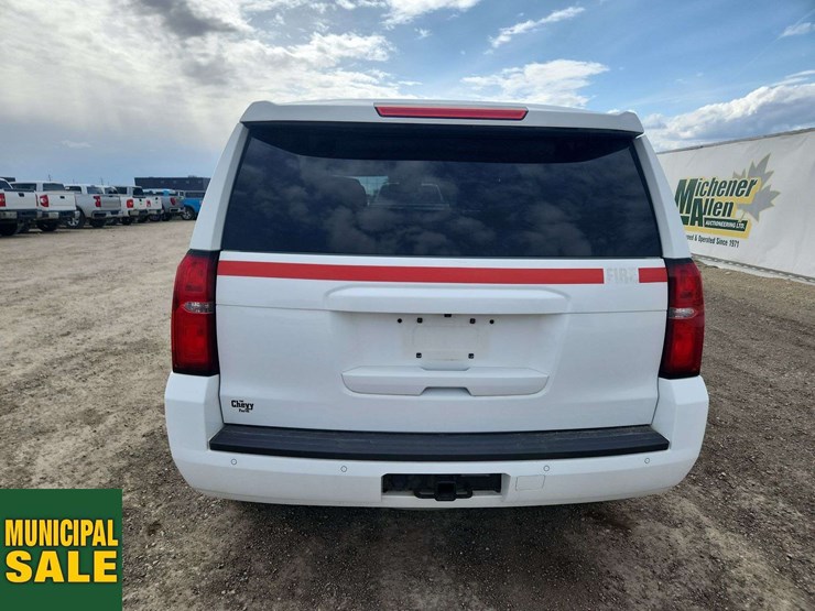 2015-chevrolet-tahoe-image-22