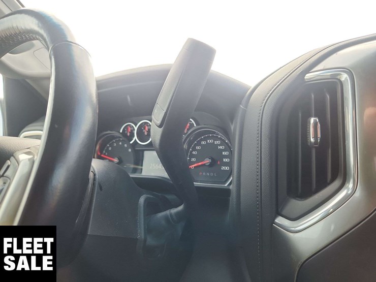 2021-chevrolet-silverado-1500-image-23