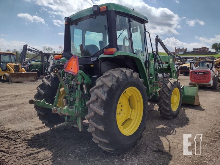 john-deere-6210-image-32