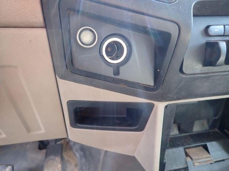 2009-ford-f550-image-20