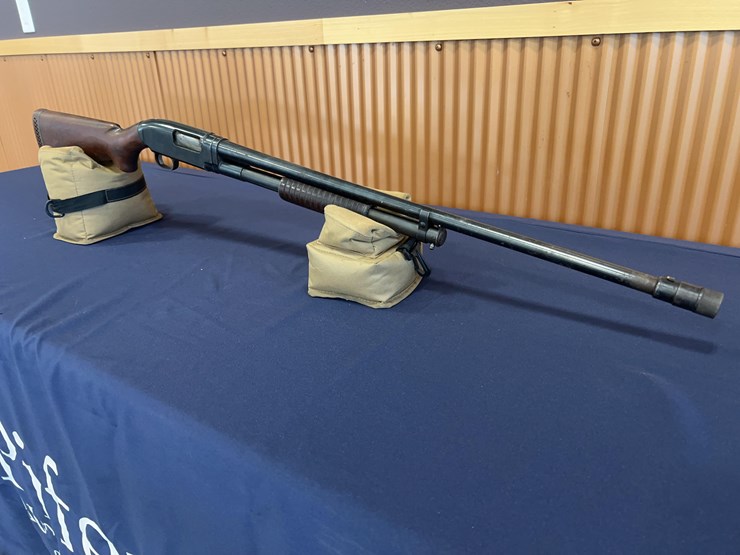 winchester-model-12-shotgun-image-1
