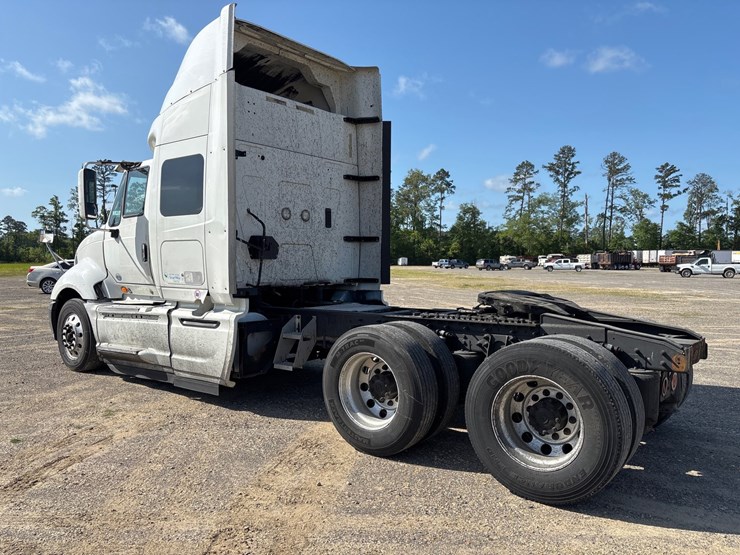 2015-international-prostar-image-4