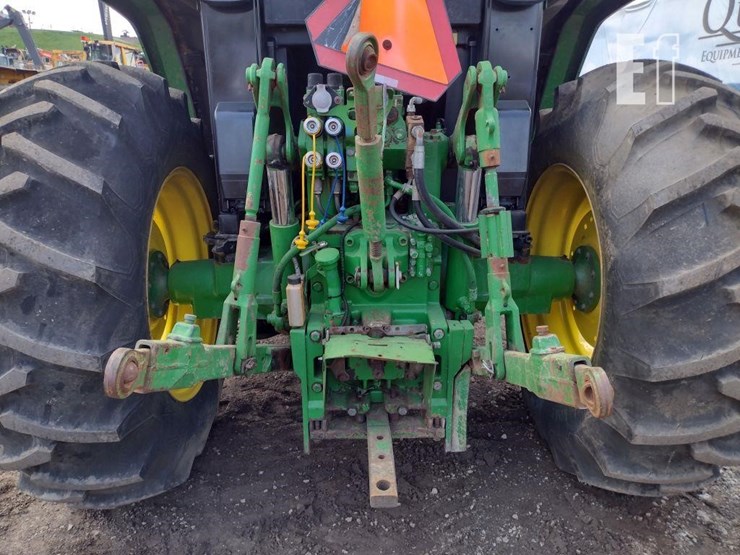 john-deere-6210-image-28