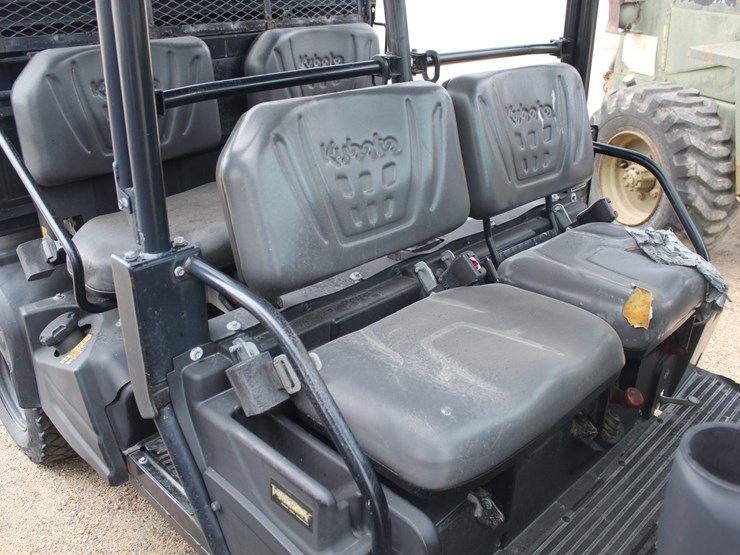 2017-kubota-rtvx1140-image-6