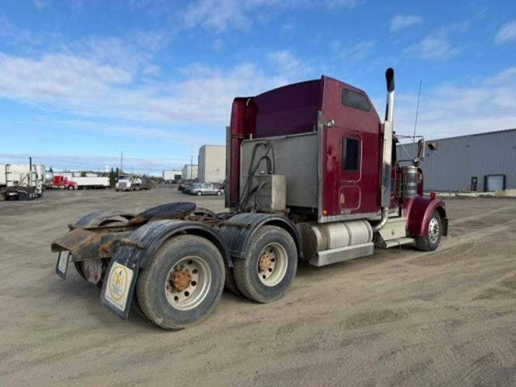 2007-kenworth-w900-image-3