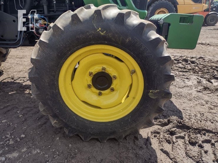 john-deere-4720-image-24