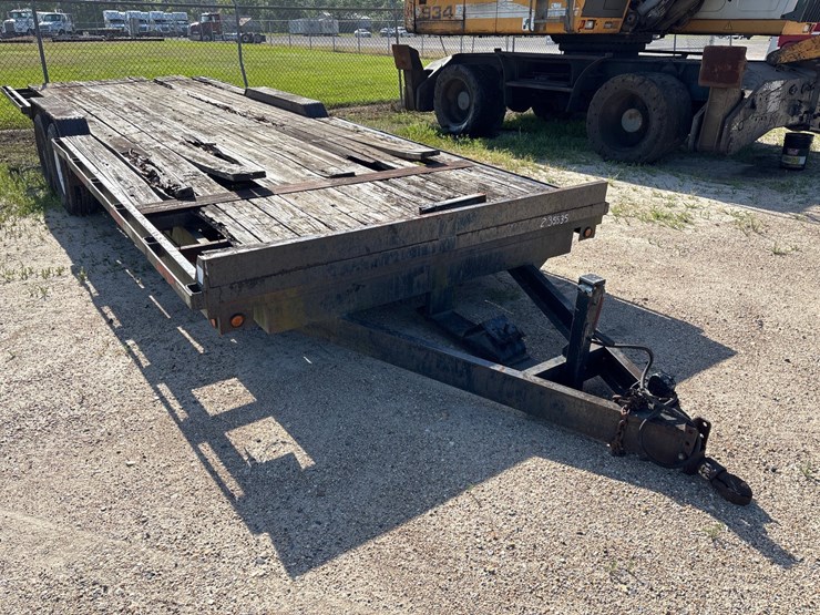 #35535-•-c.f.'s-24ft-flatbed-trailer-image-2