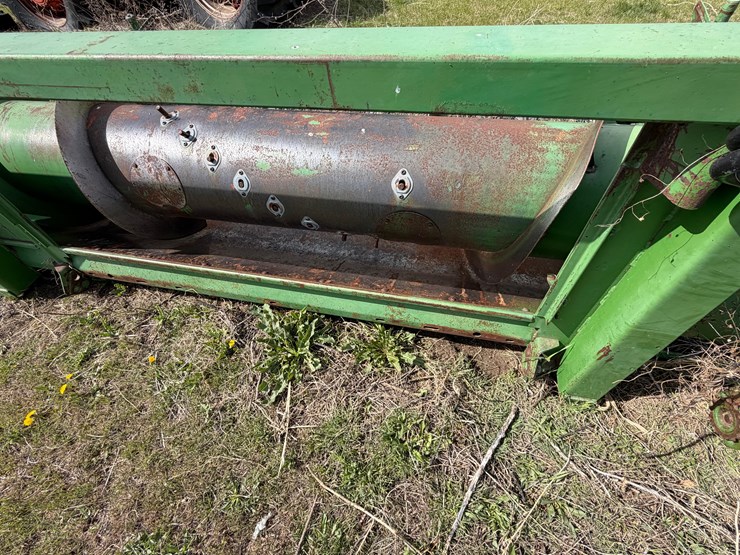 1981-john-deere-200-image-5