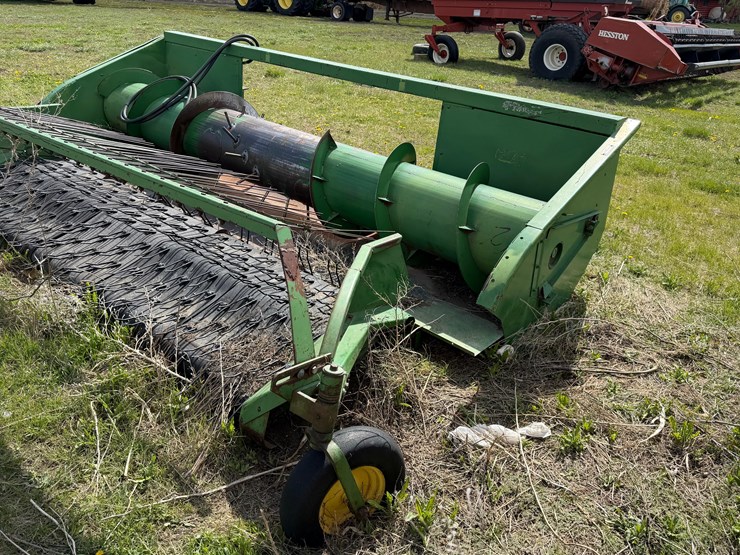 john-deere-212-image-1