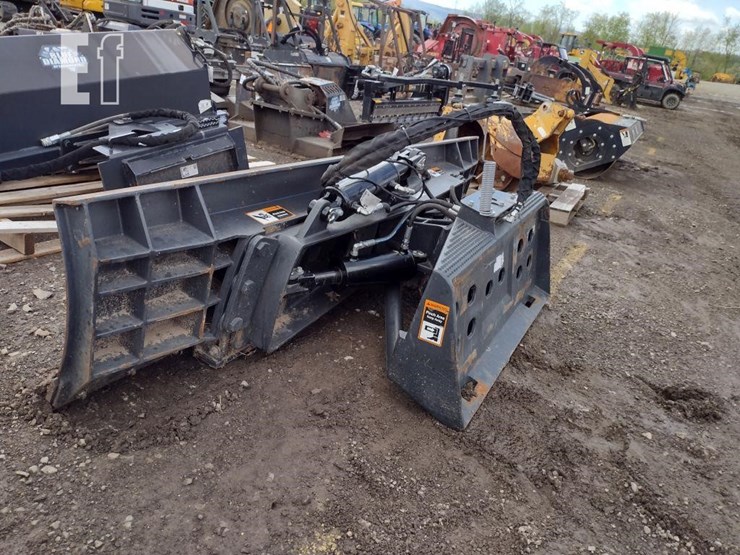 john-deere-24-image-6