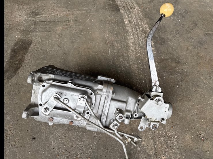 #35888-•-1968-chevrolet-camaro-transmission-case-only-image-7