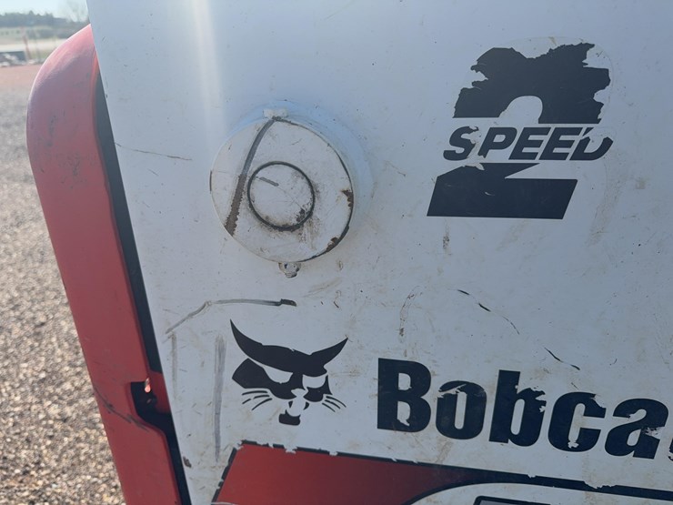 2017-bobcat-t740-image-14