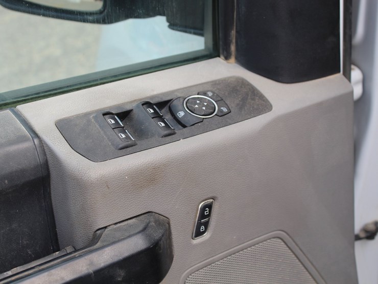 2019-ford-f250-image-13