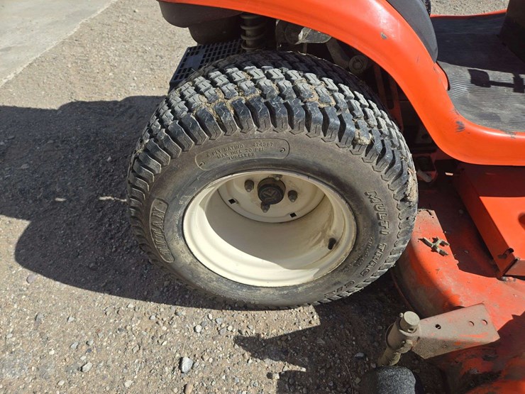 2001-kubota-tg1860-image-8