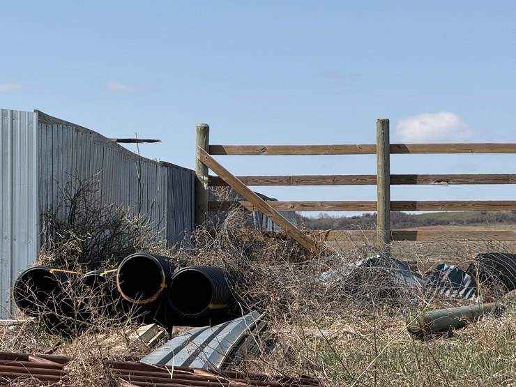 sold-onsite-only---old-machinery-and-scrap-iron-image-12