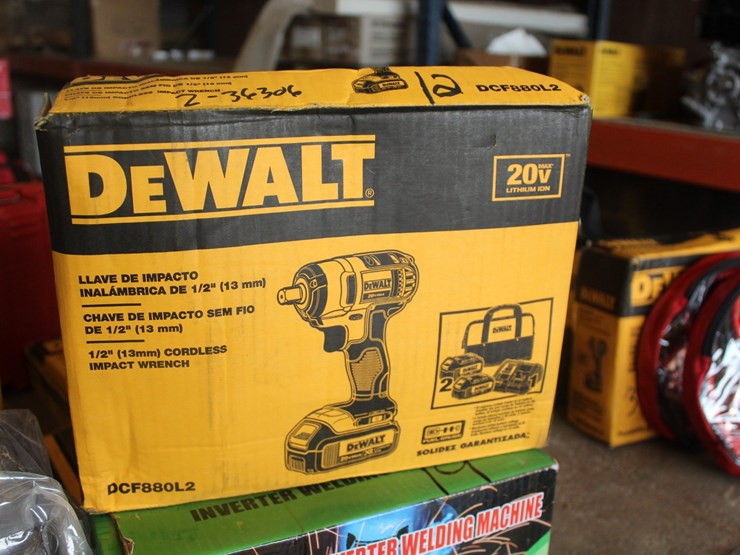 #12-•-20v-dewalt-1/2in-drill-image-1