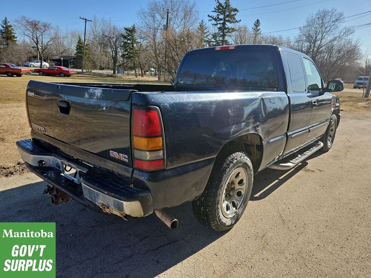 2006-gmc-sierra-1500-image-4
