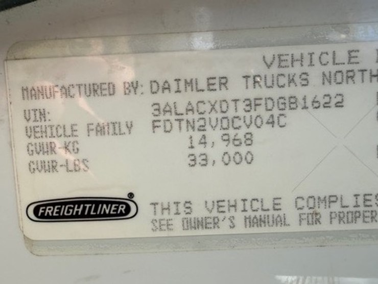 2014-freightliner-m2-106-image-68