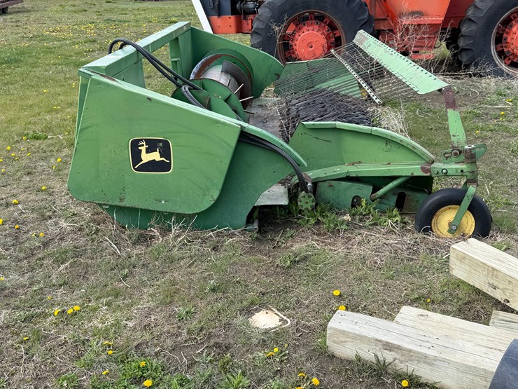 john-deere-212-image-6