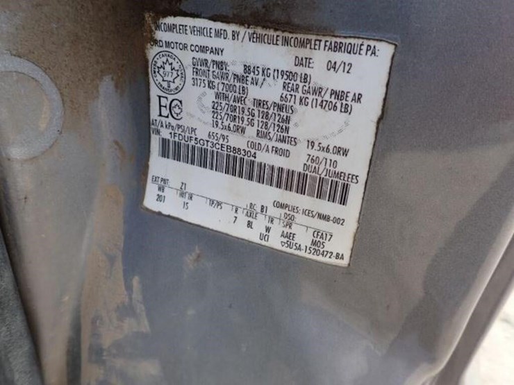 2012-ford-f550-xl-image-13