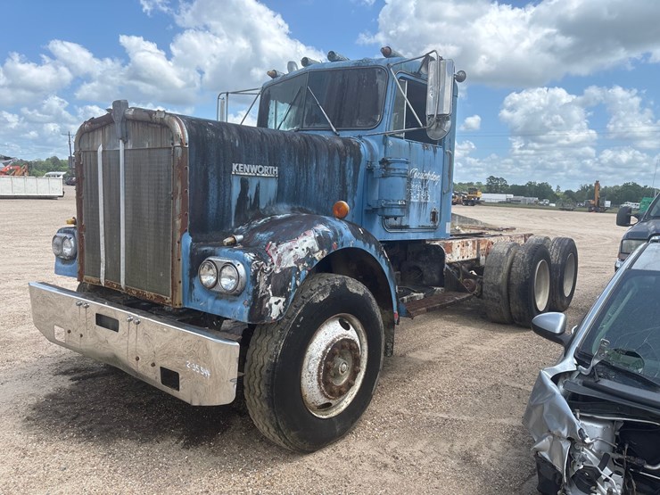 #35544-•-kenworth-w928-|-parts-or-repair-|-no-title-image-2