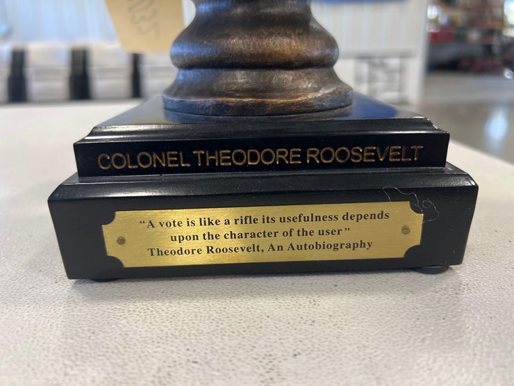 colonel-theodore-roosevelt-statue-image-3