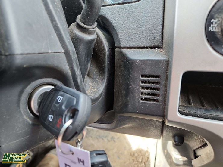 2014-ford-f150-image-18