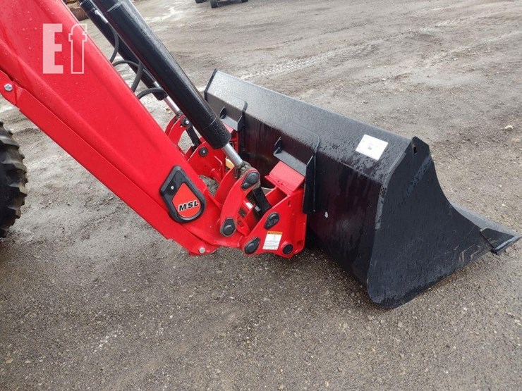 2013-case-ih-farmall-110a-image-17