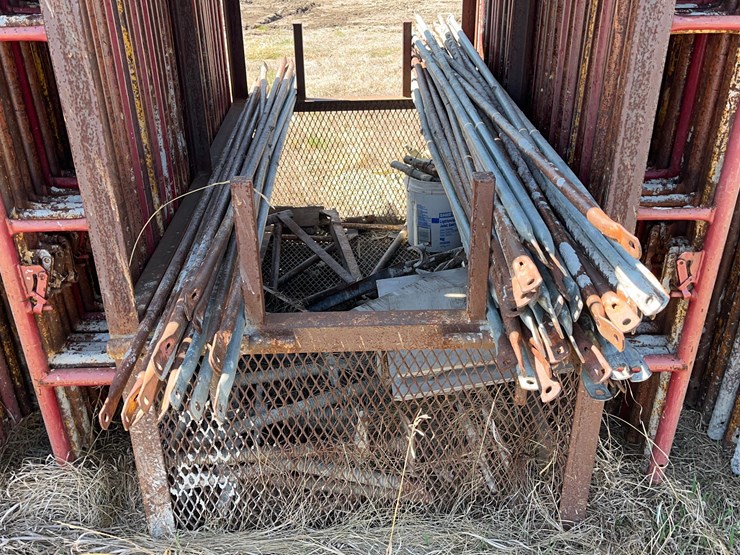 safe-way-scaffolding-on-carrying-cage-image-2