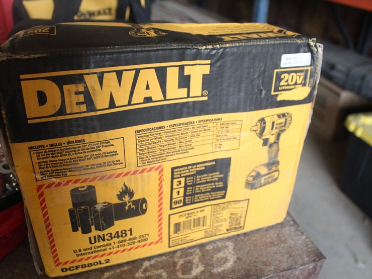 #21-•-dewalt-1/2in-cordless-impact-wrench-image-2