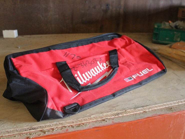 #1170-•-m18-fuel-milwaukee-tool-bag-image-1