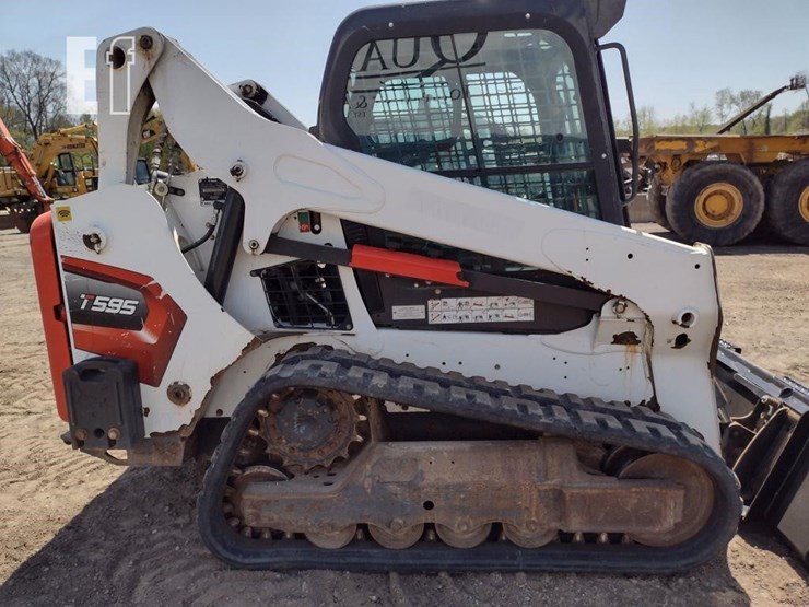 2021-bobcat-t595-image-26
