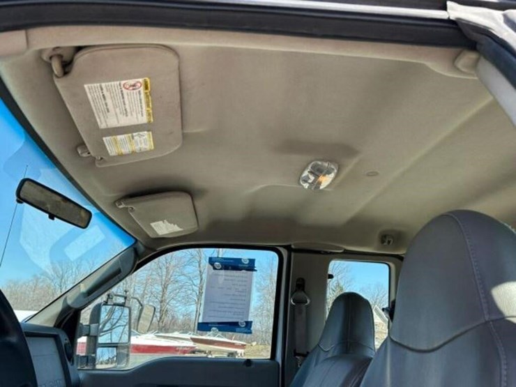 2008-ford-f550-xl-image-25
