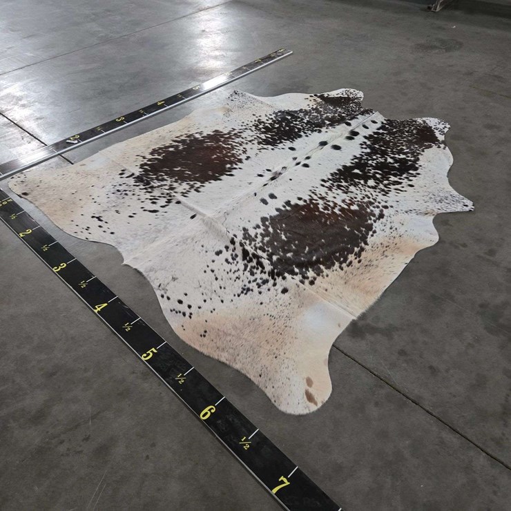 Speckled Black Hide