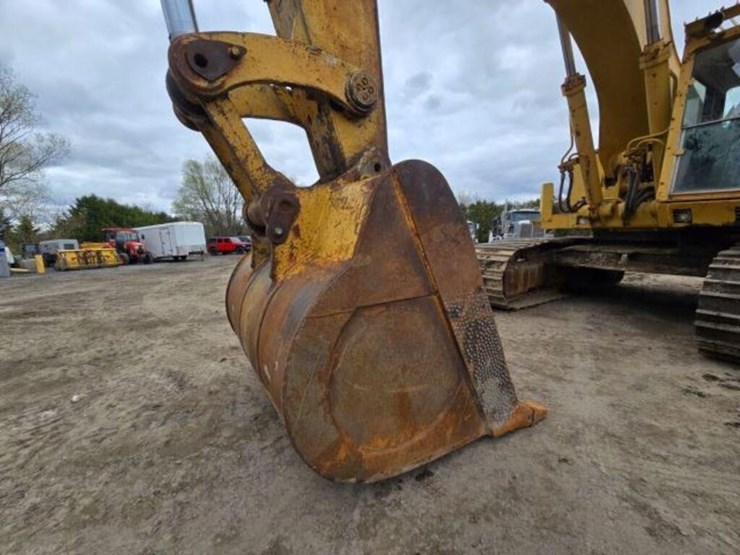 1990-caterpillar-245b-image-30
