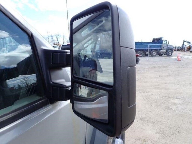 2009-ford-f550-image-52