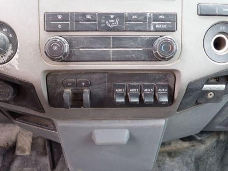 2016-ford-f550-xlt-image-20
