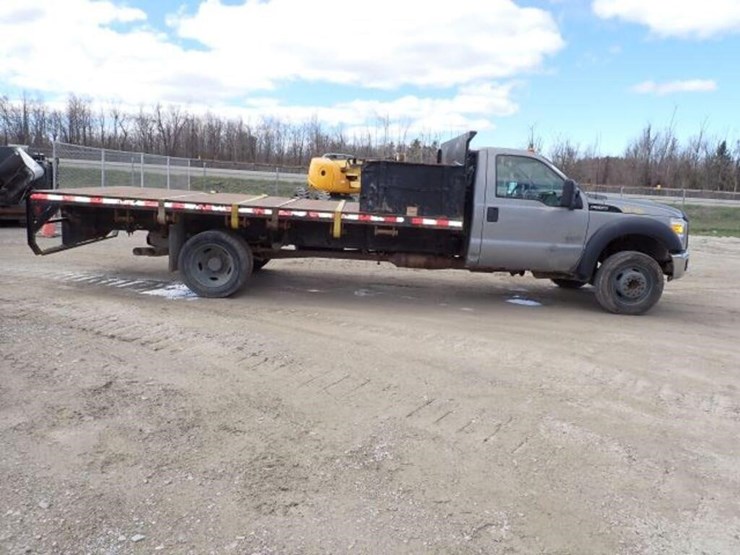 2012-ford-f550-xl-image-4