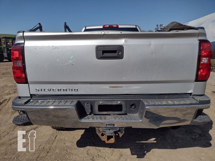 2016-chevrolet-2500hd-image-29