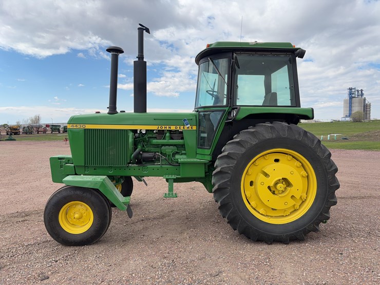 john-deere-4430-image-8